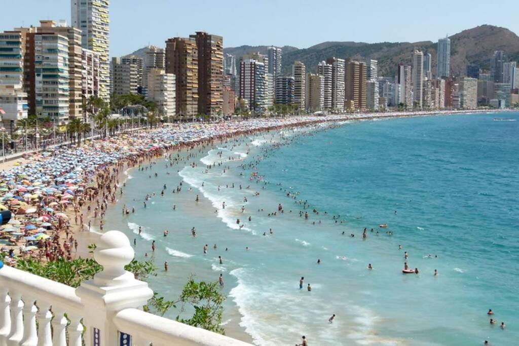 Apartamento Playa Levante Бенидорм Экстерьер фото